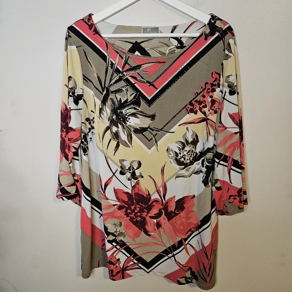 JM Collection Floral Geometric Print Top V Shape Blouse Tunic Casual Plus Size - Picture 12 of 12